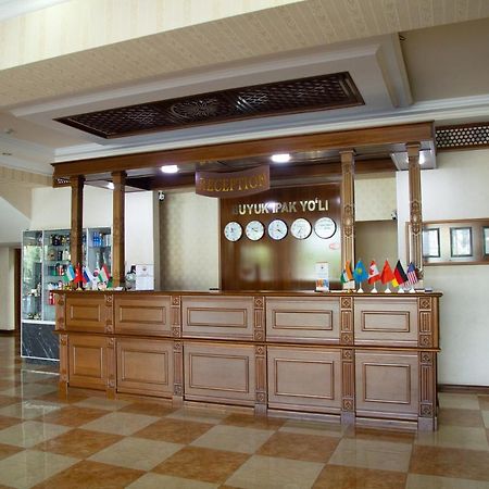 Buyuk Ipak Yo'Li Hotel Namangan Zewnętrze zdjęcie