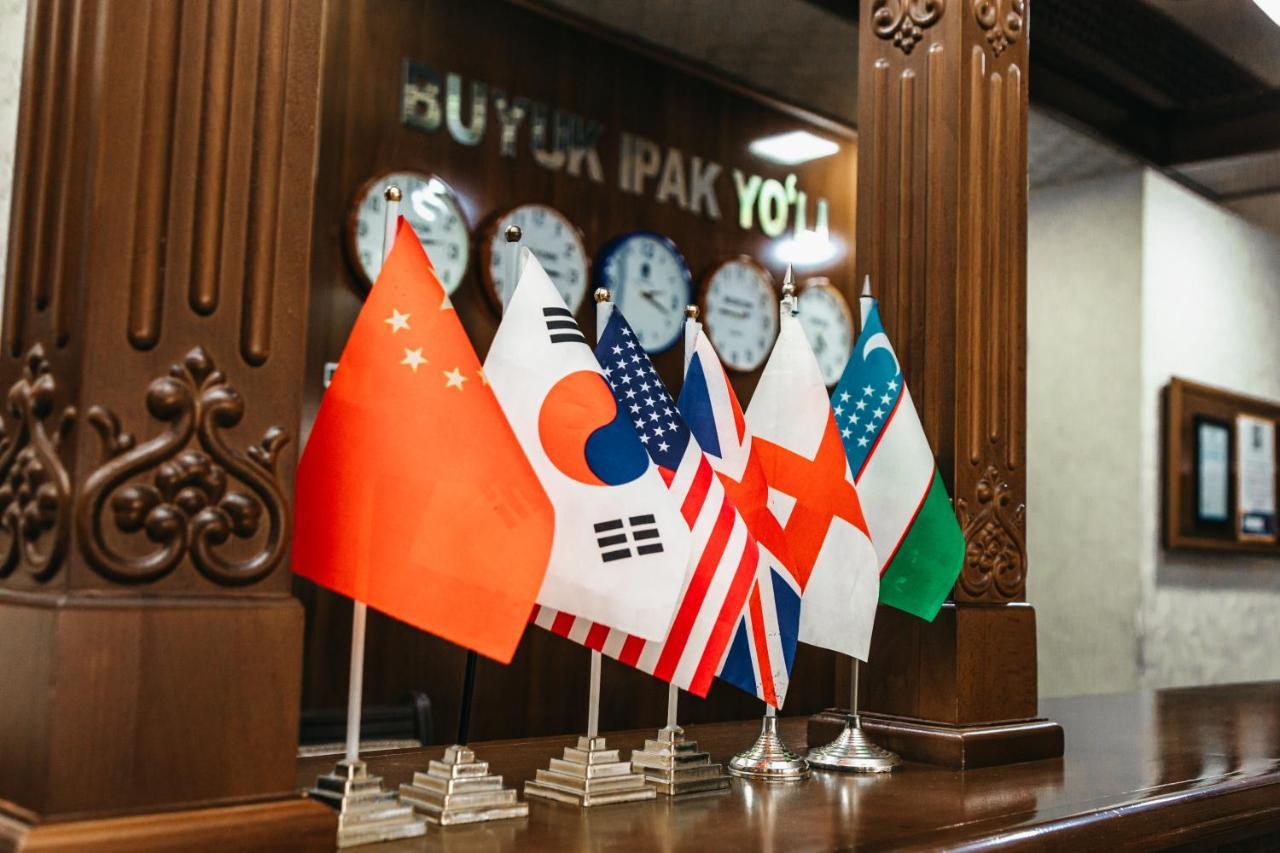 Buyuk Ipak Yo'Li Hotel Namangan Zewnętrze zdjęcie
