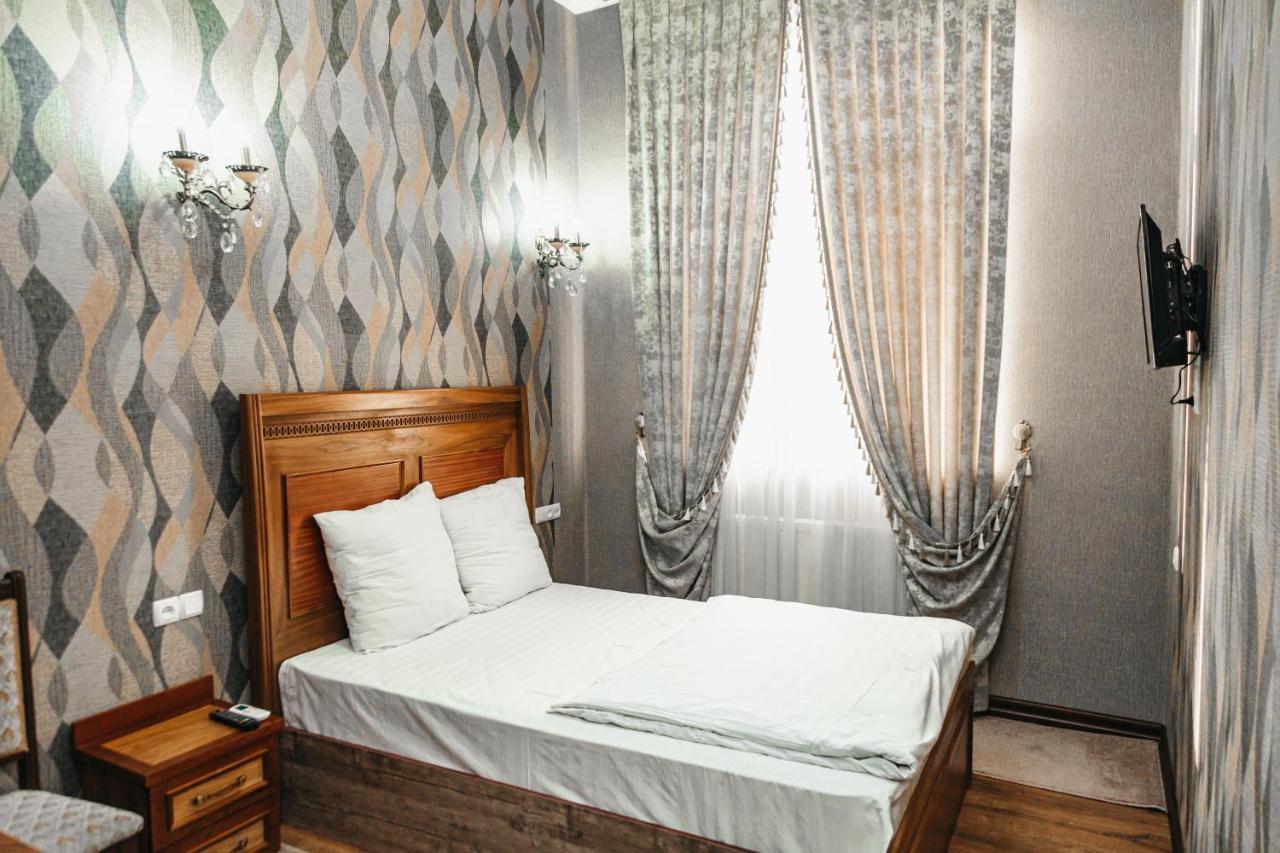 Buyuk Ipak Yo'Li Hotel Namangan Zewnętrze zdjęcie