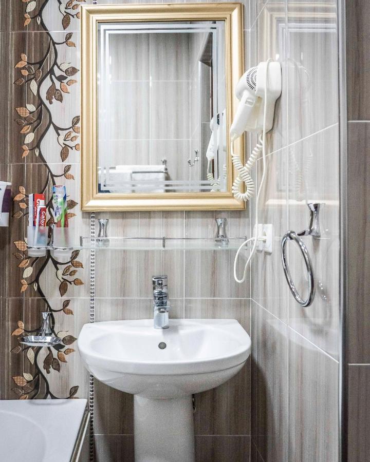 Buyuk Ipak Yo'Li Hotel Namangan Zewnętrze zdjęcie