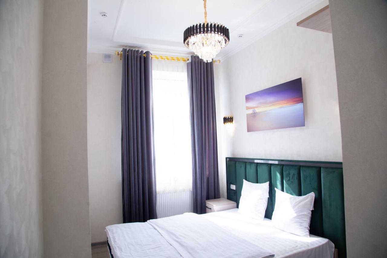 Buyuk Ipak Yo'Li Hotel Namangan Zewnętrze zdjęcie
