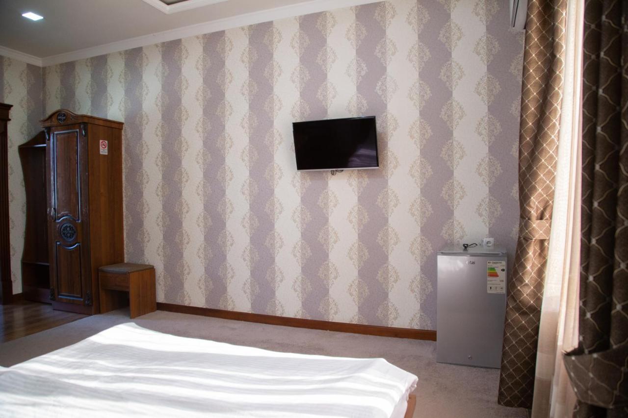 Buyuk Ipak Yo'Li Hotel Namangan Zewnętrze zdjęcie